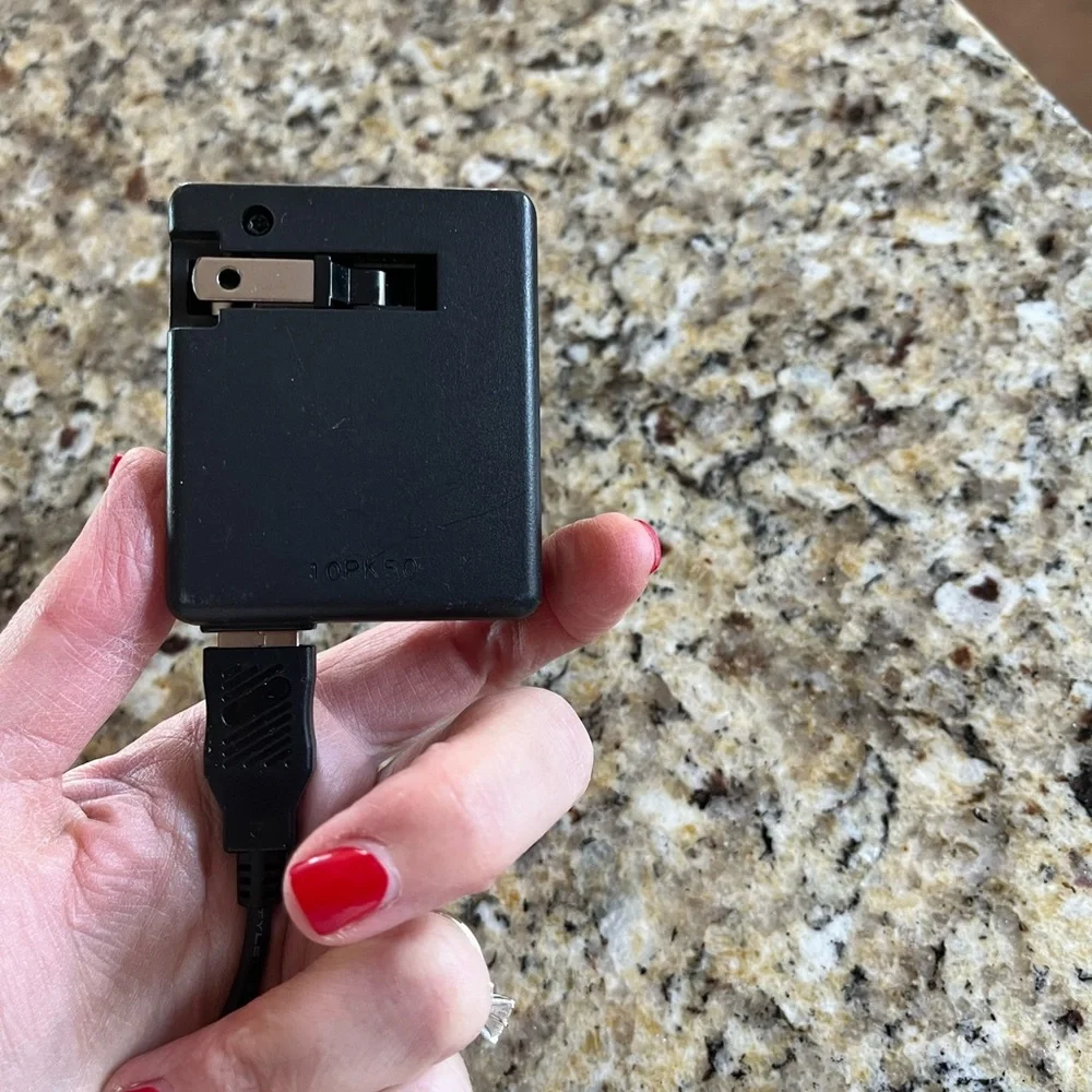 Nikon charger EH-68P